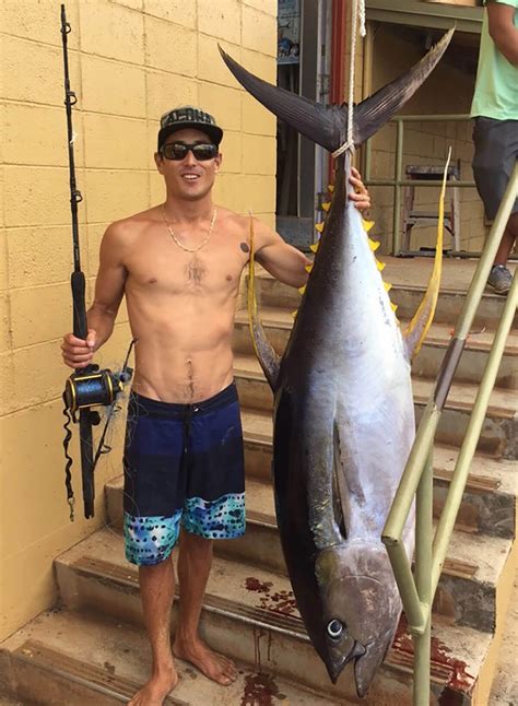 a big fish|Big Fish .
